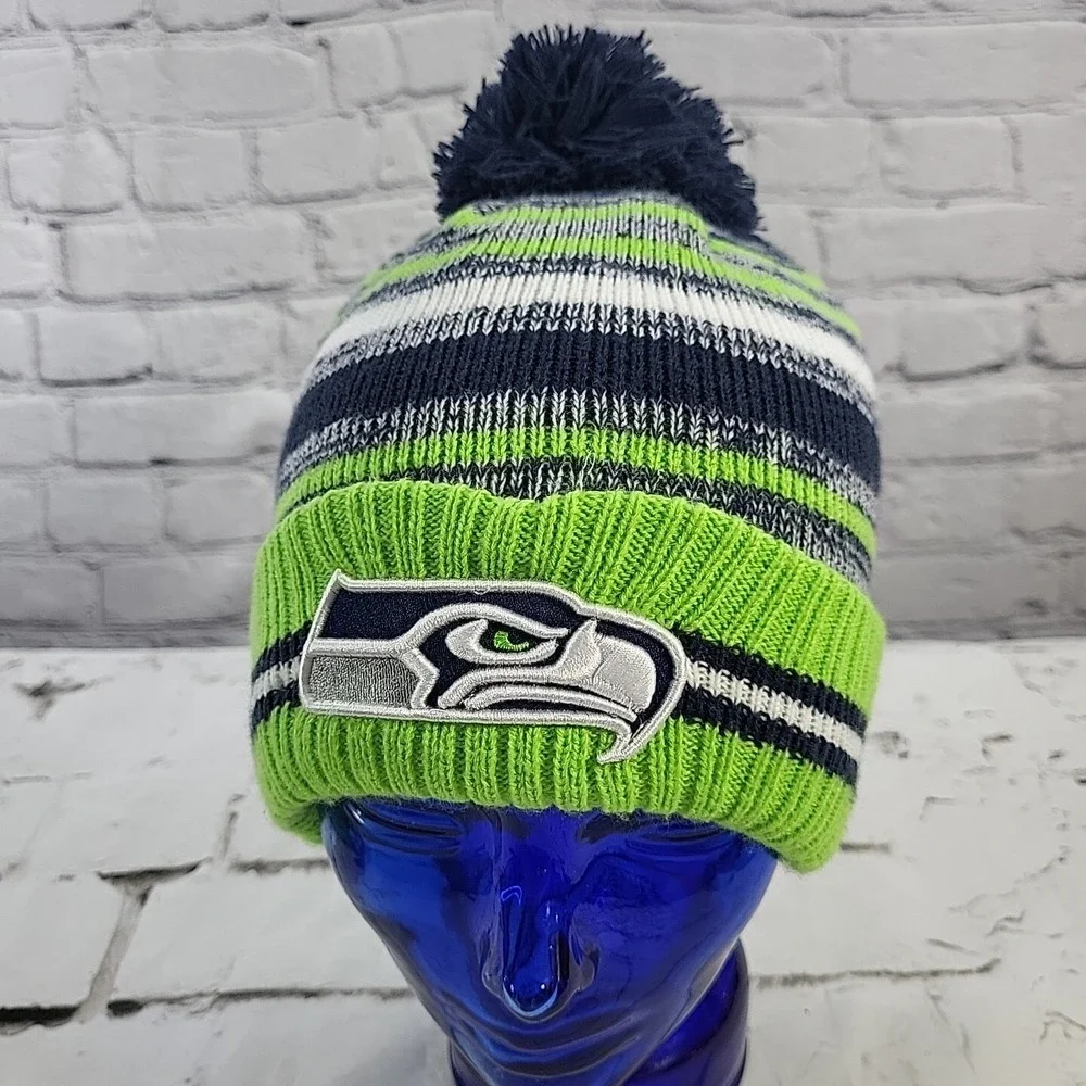 Seattle Seahawks New Era NFL Striped Sport‎ Pom Knit beanie hat cap Youth